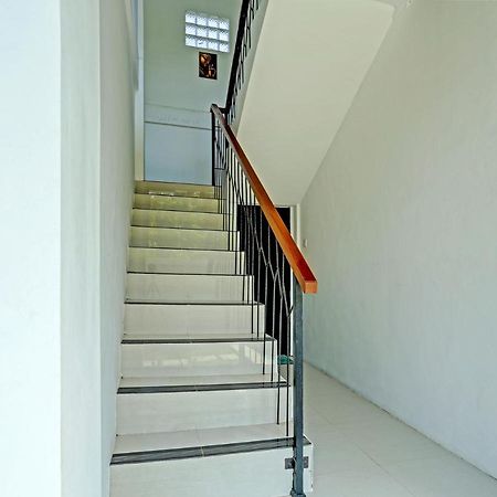 מלון Ungasan Oyo 91123 Madhava 108 מראה חיצוני תמונה